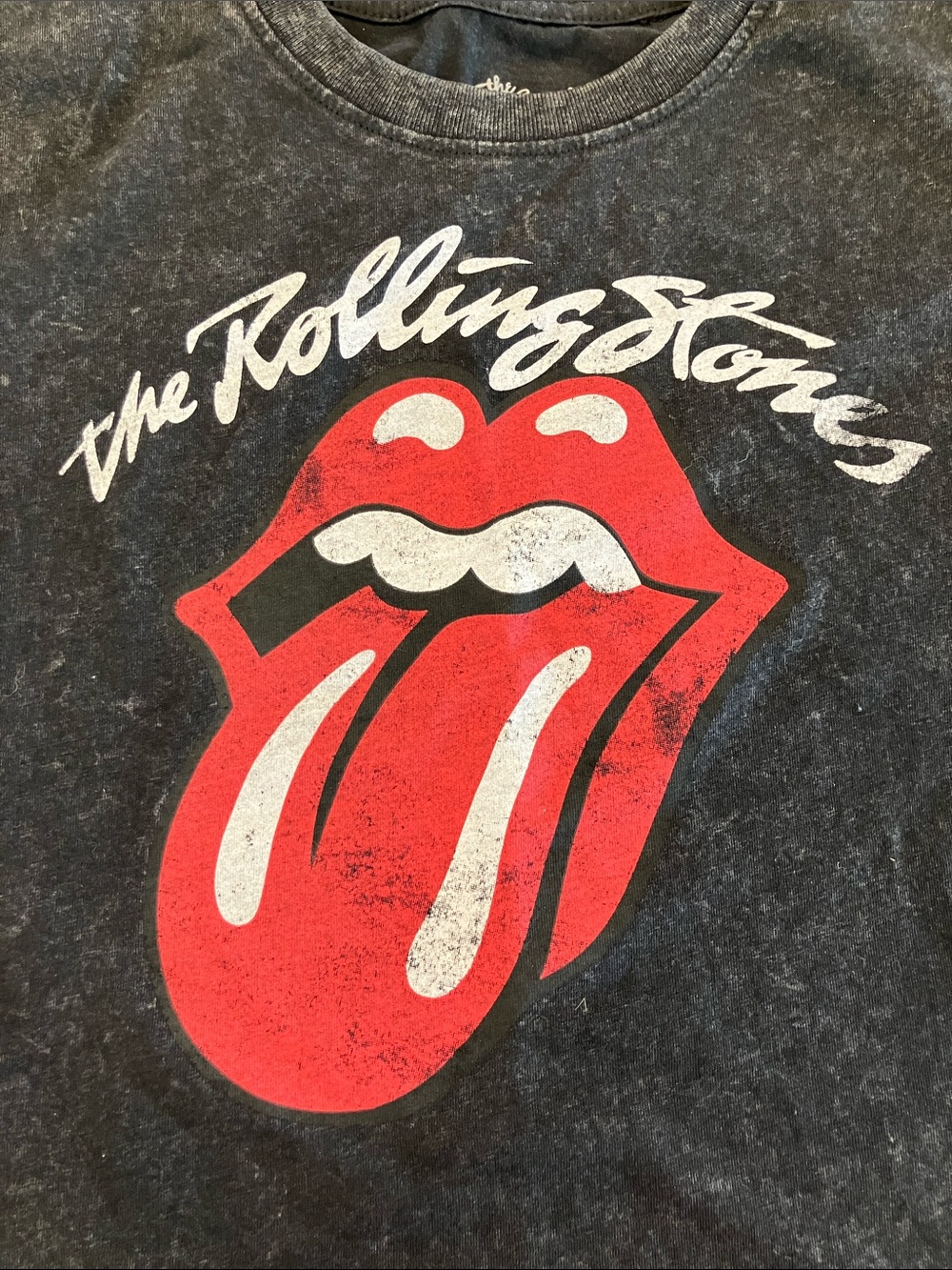 NWOT The Rolling Stones Black Kids T shirt with Red Tongue Graphic